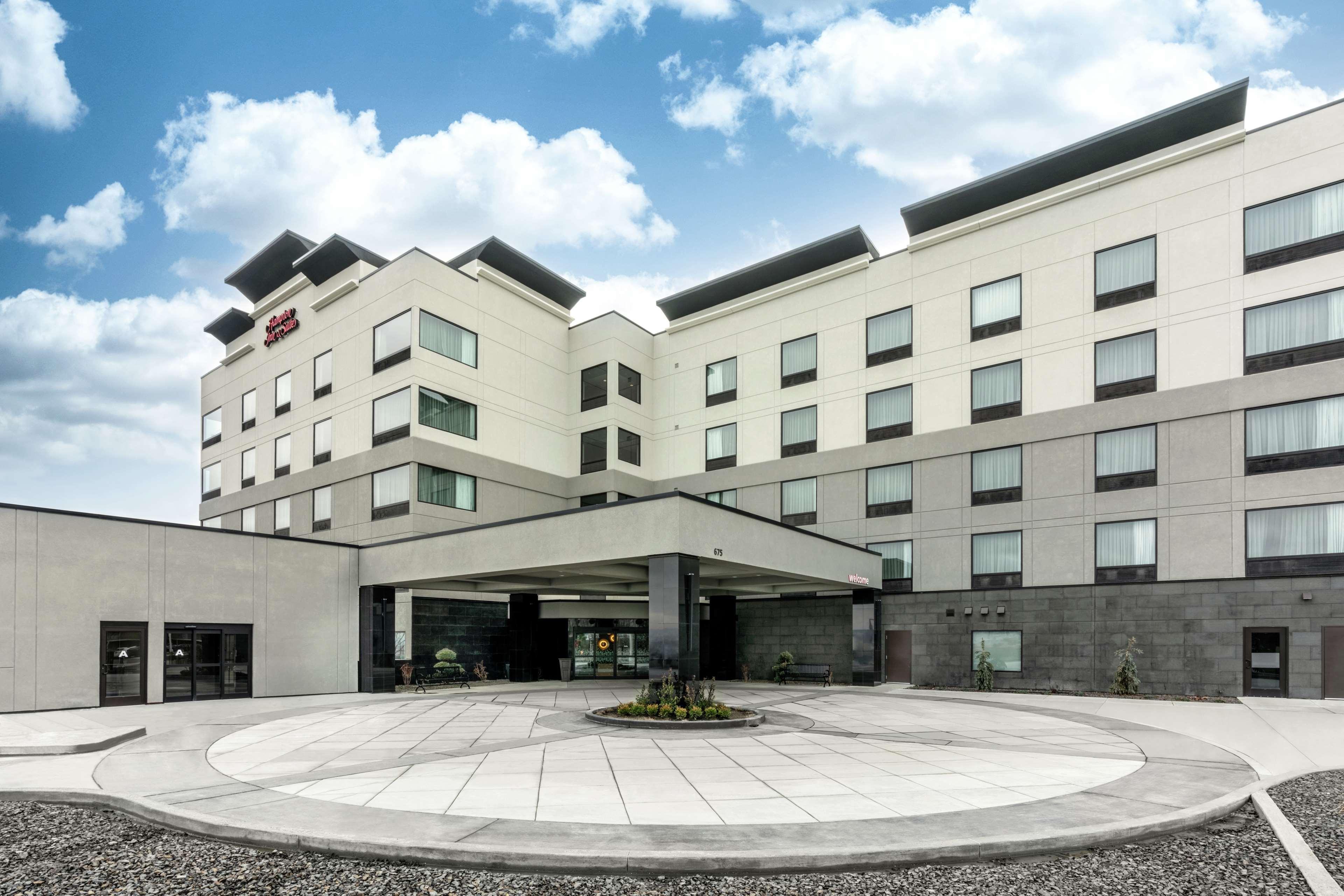 Hampton Inn & Suites Spokane Downtown-South Exterior photo